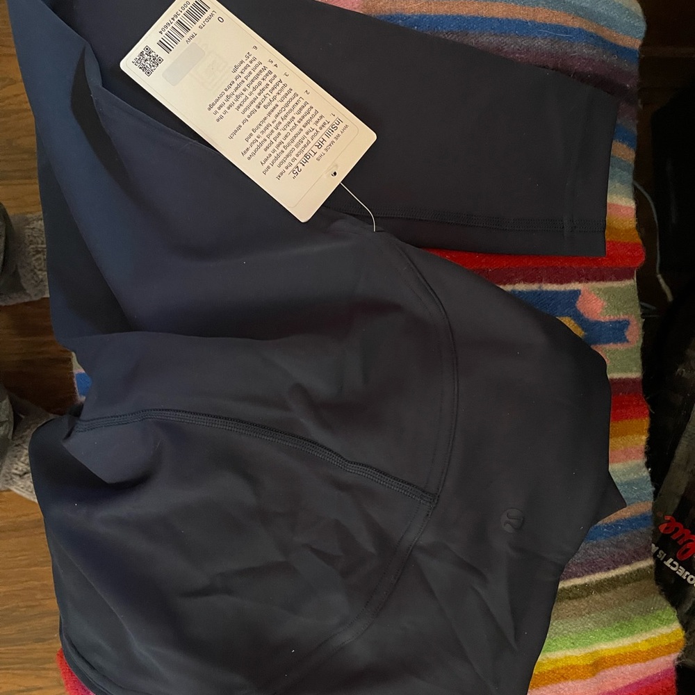 Lululemon size 0 high rise ,50$ 
capri leggings New with tags